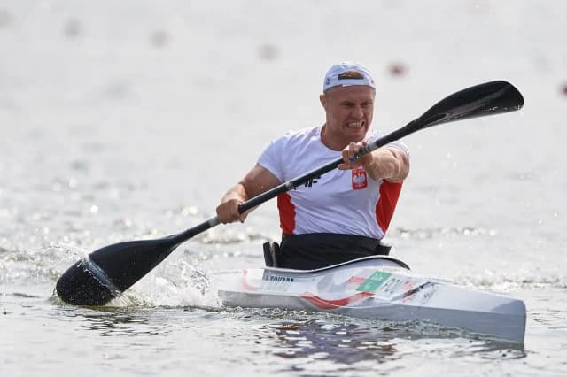 Mistrz Polski w kajakarstwie: Zaskakujące wyniki i triumfy zawodników Mistrz Polski w kajakarstwie: Zaskakujące wyniki i triumfy zawodników